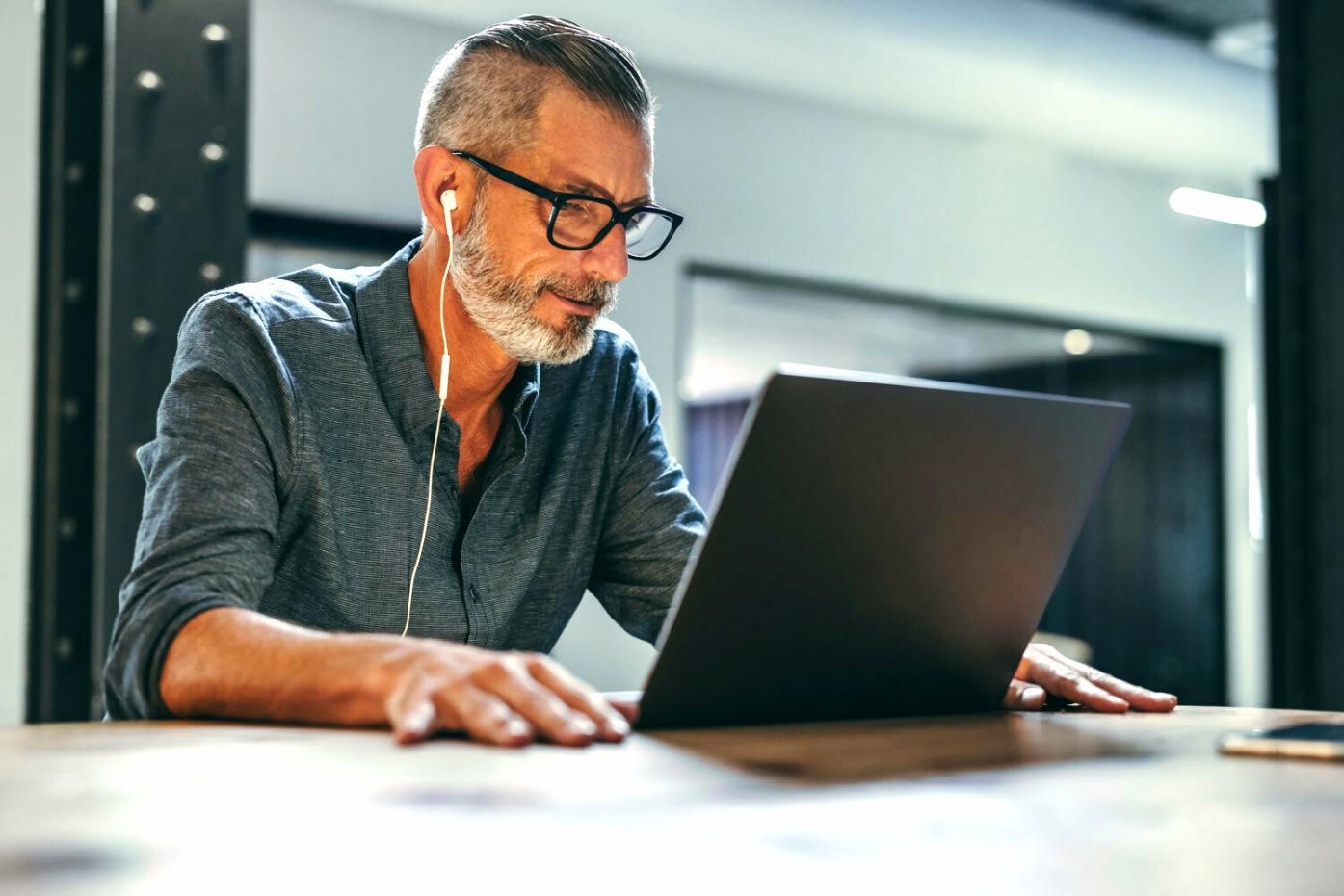 Elżbieta Nowak bei der Content-Analyse