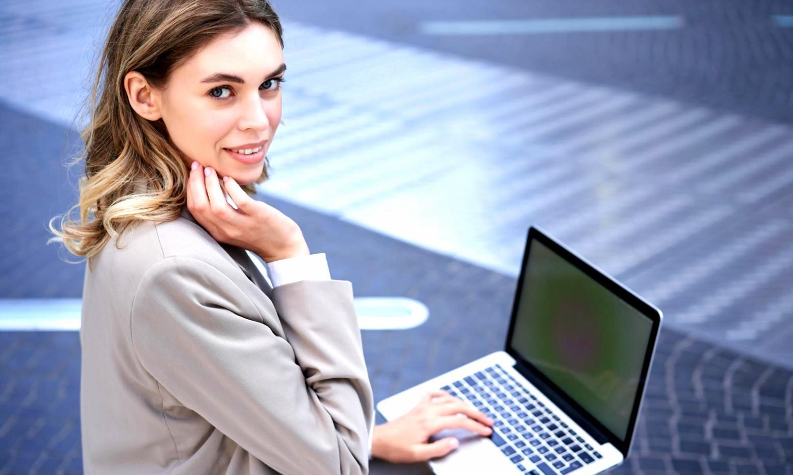 Kasper Lindström bei der Kursplanung